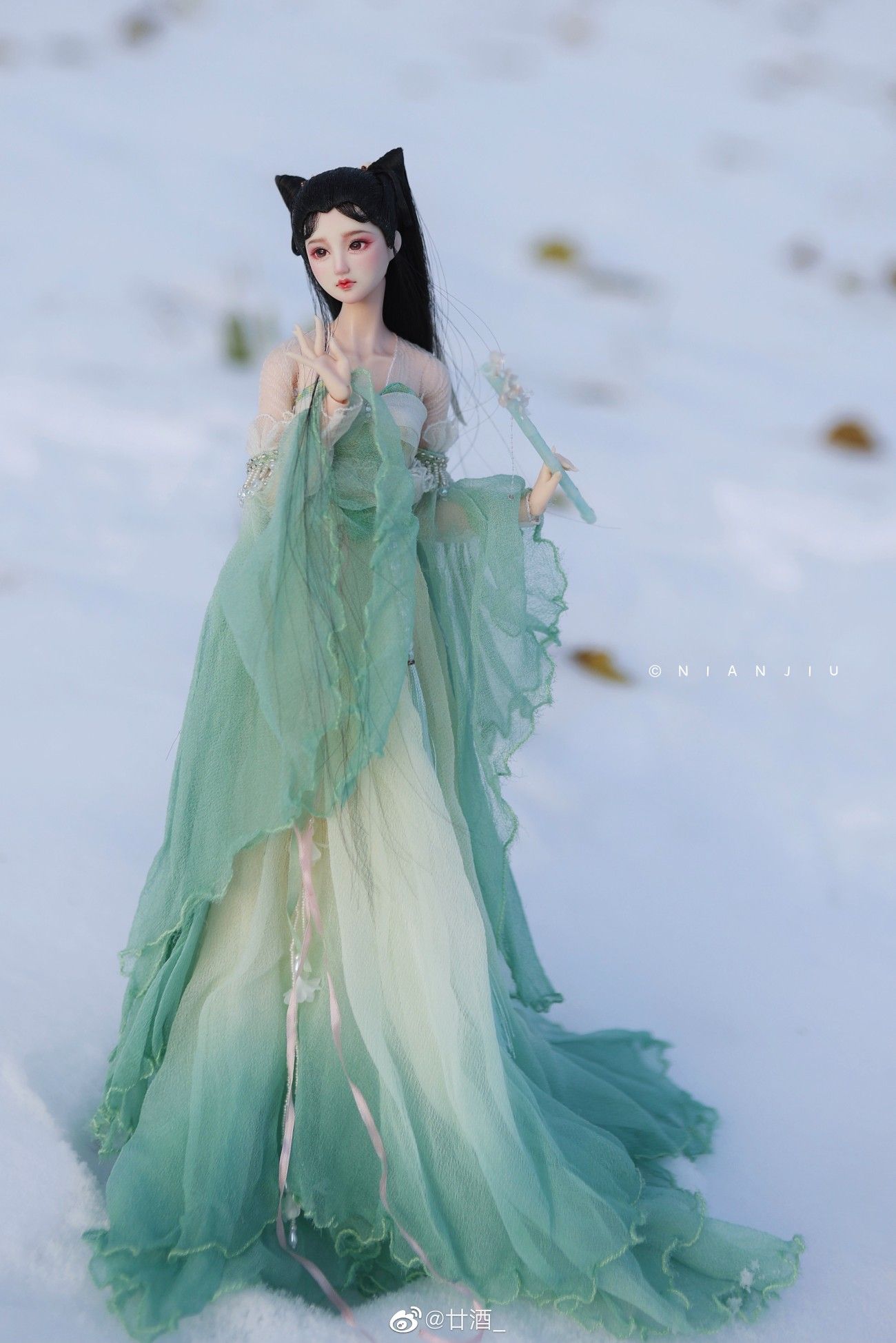 Authentic White Hanfu:Unveiling the Essence of Traditional Chinese Elegance