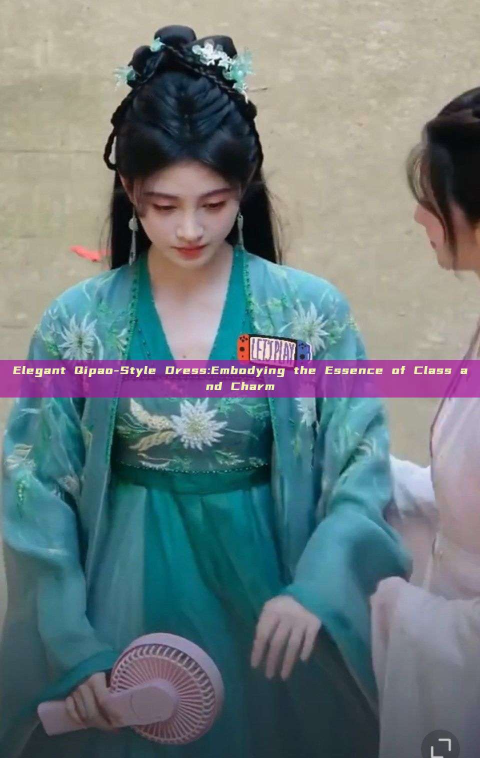 Elegant Qipao-Style Dress:Embodying the Essence of Class and Charm