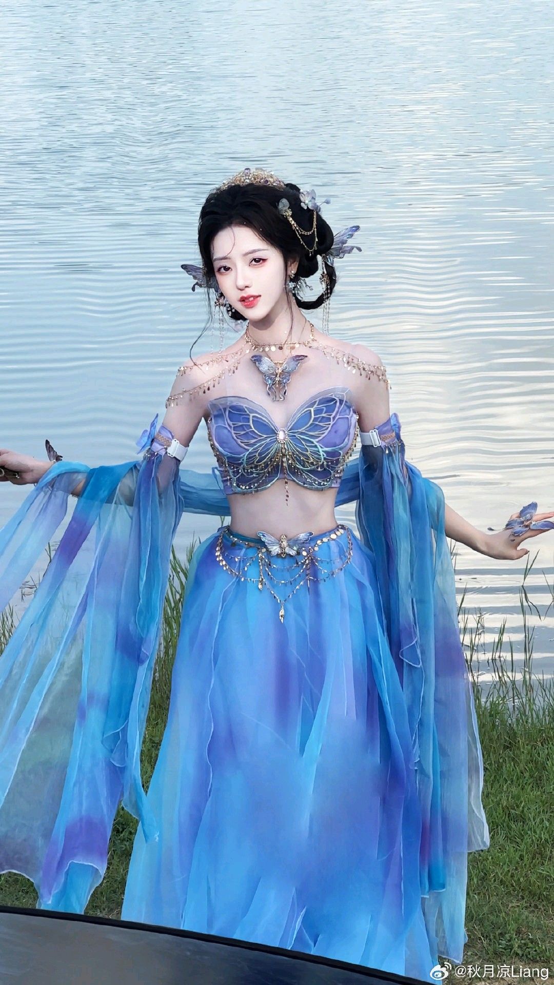 Vintage Shanghais Exquisite Cheongsam:The Essence of High-End Fashion Vintage Shanghais Exquisite Cheongsam:The Essence of High-End Fashion