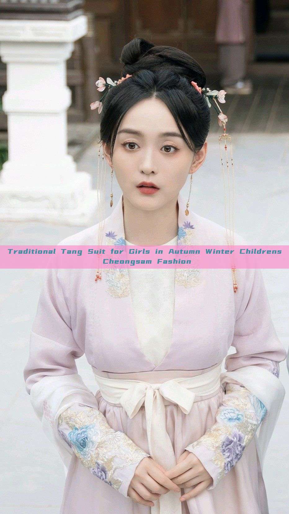 Traditional Tang Suit for Girls in Autumn Winter Childrens Cheongsam Fashion Traditional Tang Suit for Girls in Autumn Winter Childrens Cheongsam Fashion