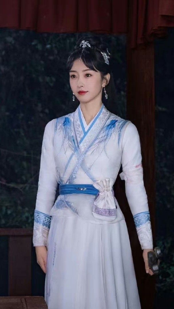 Childrens Chinese Horseface Skirt:A Traditional Beauty Childrens Chinese Horseface Skirt:A Traditional Beauty